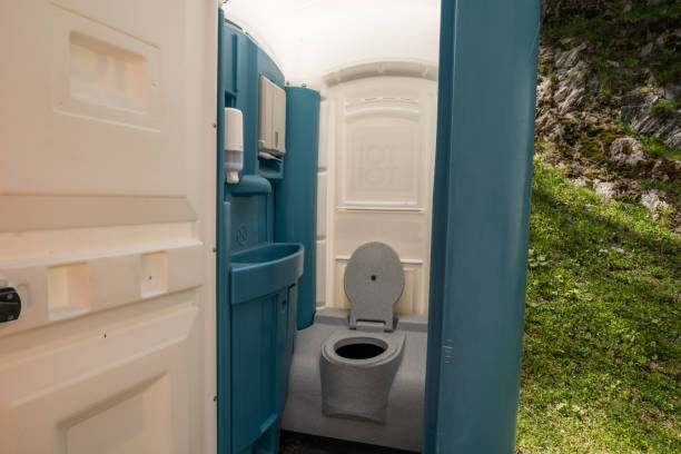 Porta potty rental for outdoor events in Edgewood, IN