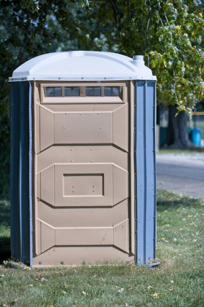 Portable Toilet Options We Offer in Edgewood, IN